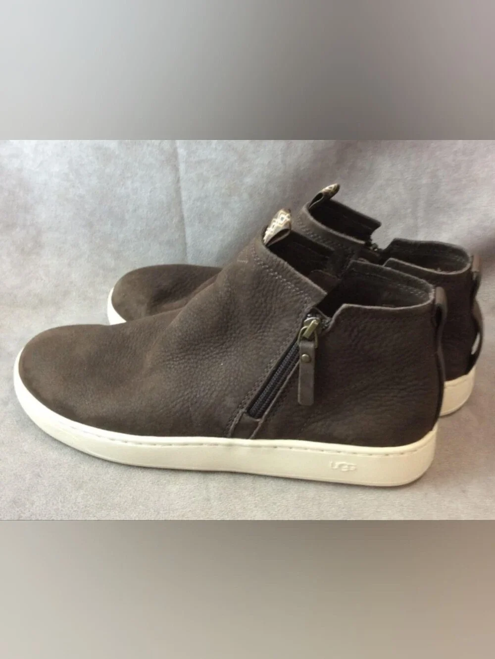 UGG Men's Pismo Chukka Zip Dark Brown Boots Size 8 NWOT MSRP $130